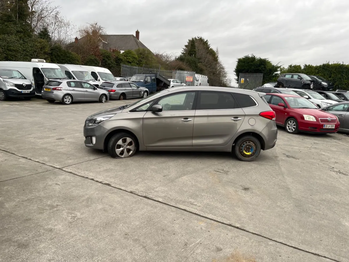 2013 KIA CARENS 1.7 CRD 7 seater - Image 3