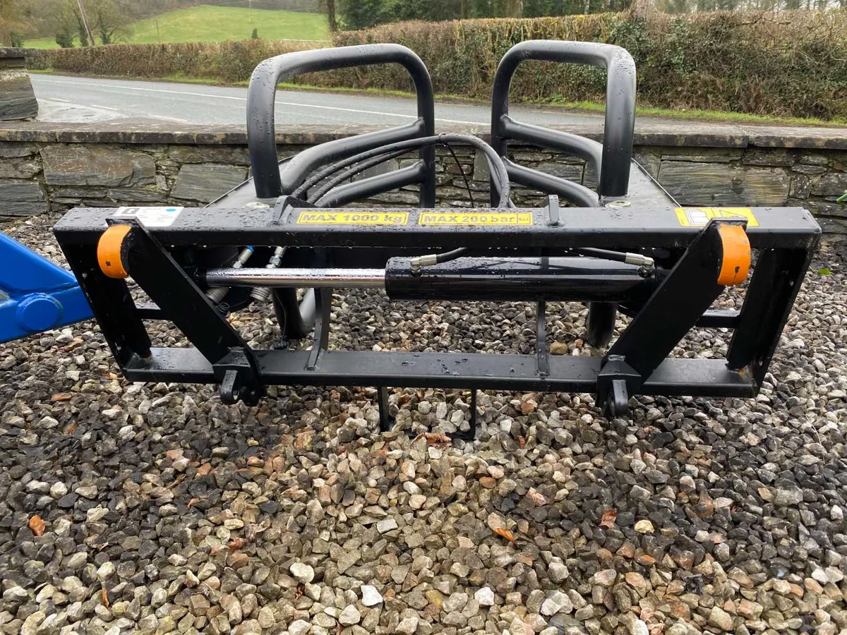 Quckie UniGrip / Soft Hands with Euro Brackets - Image 2