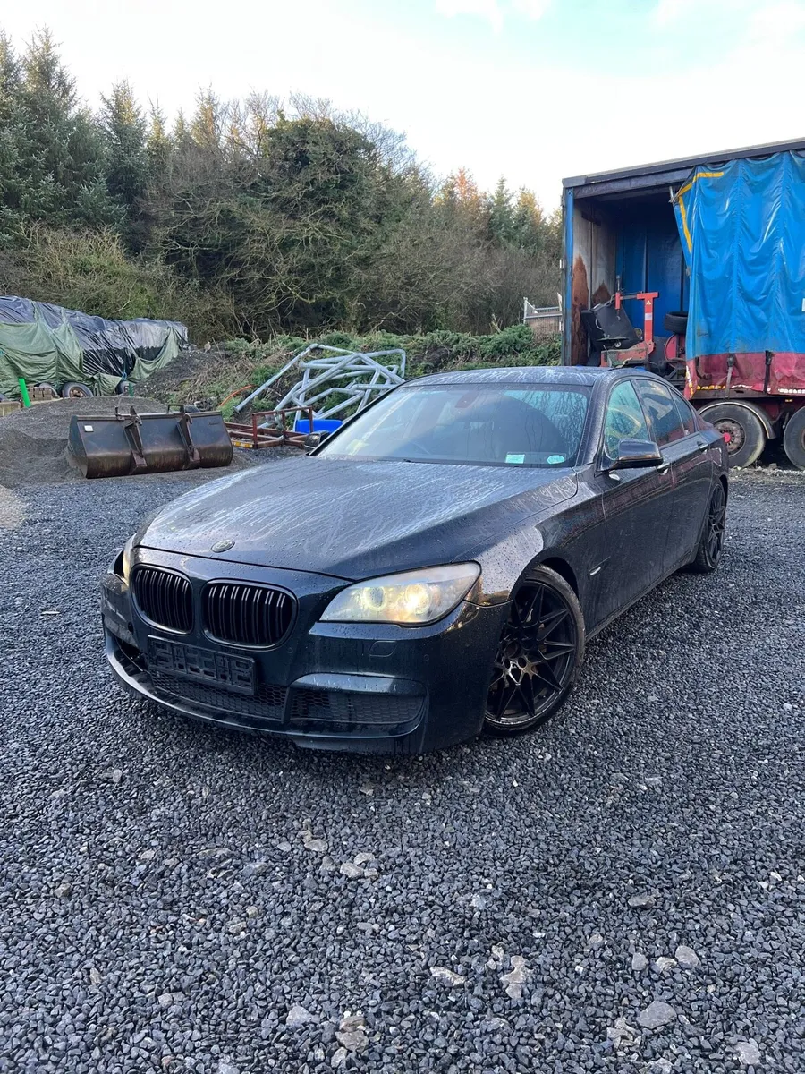 Breaking bmw 730d f01 M sport 475/9 - Image 1