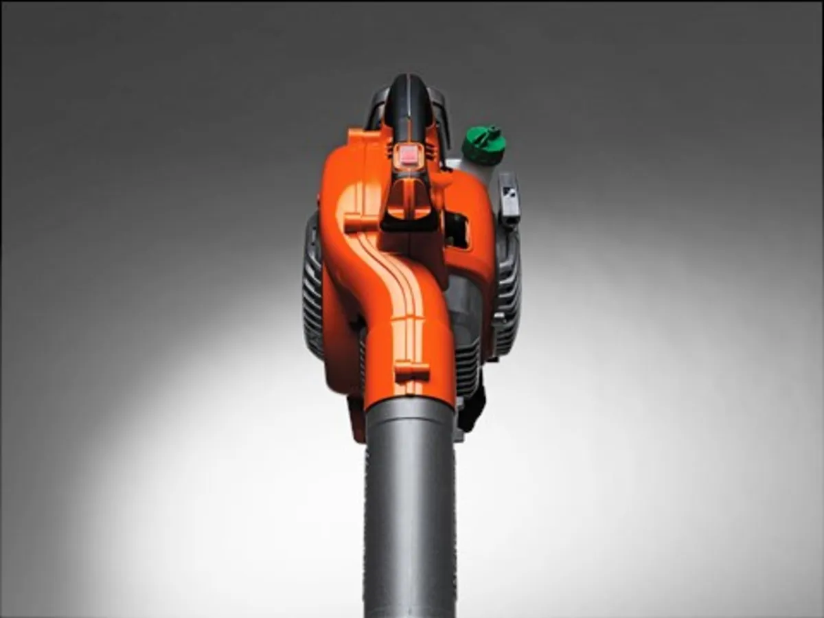 Husqvarna Leaf Blowers from €315 - Image 3