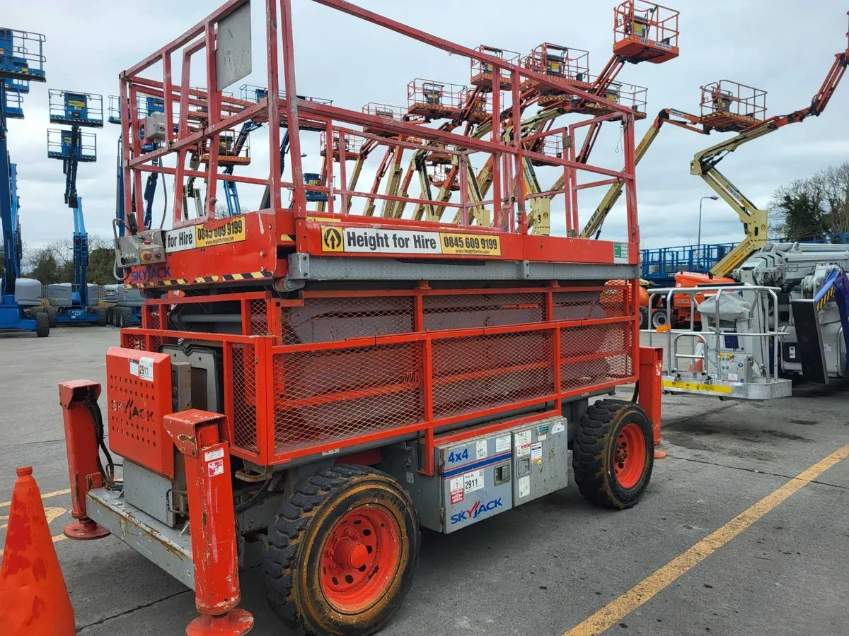 Skyjack SJ7135 RT 12.5m Diesel Scissor - Image 1