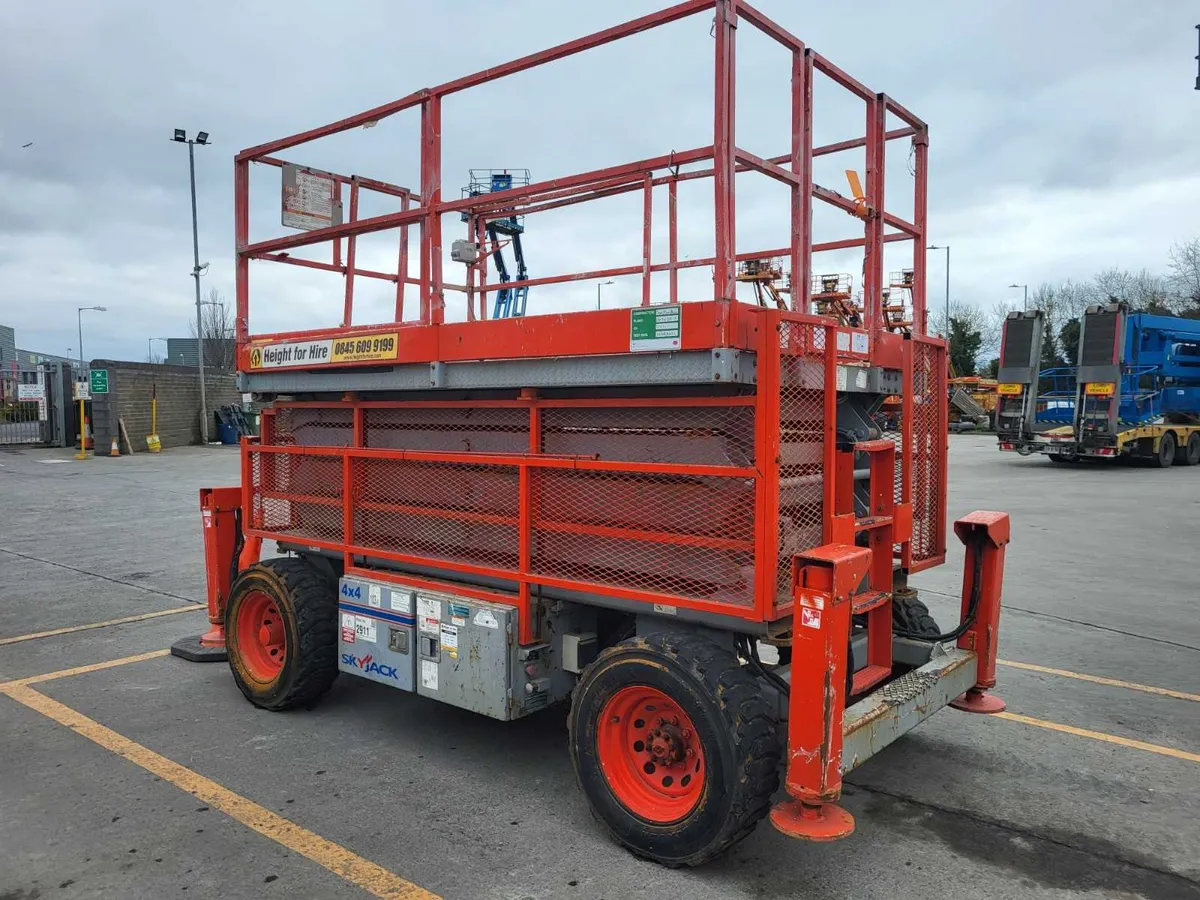 Skyjack SJ7135 RT 12.5m Diesel Scissor - Image 2