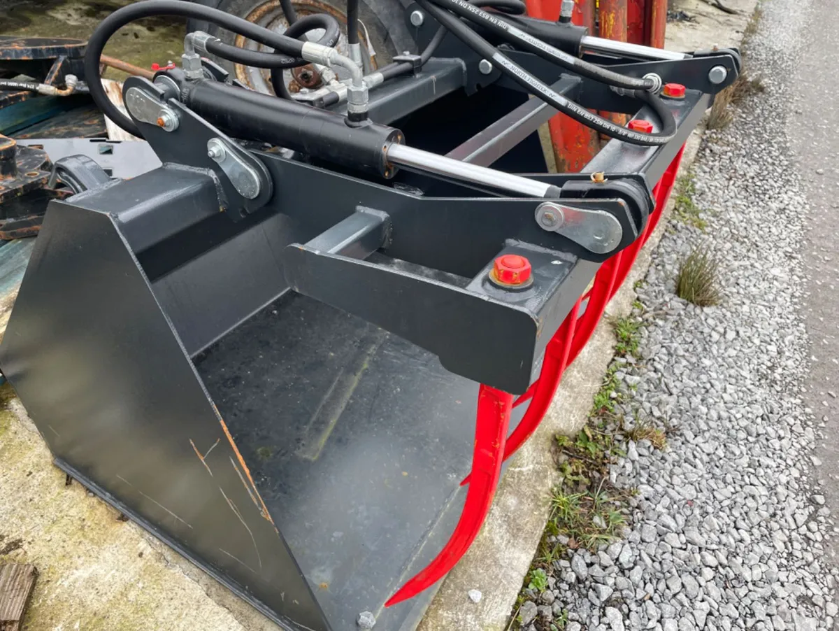 New Bucket Grab Euro Brackets - Image 2