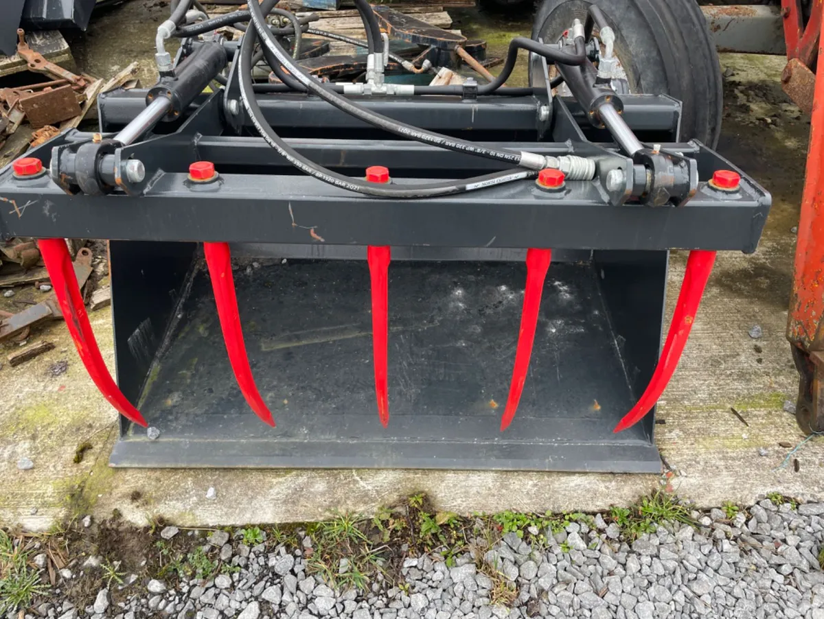 New Bucket Grab Euro Brackets - Image 3