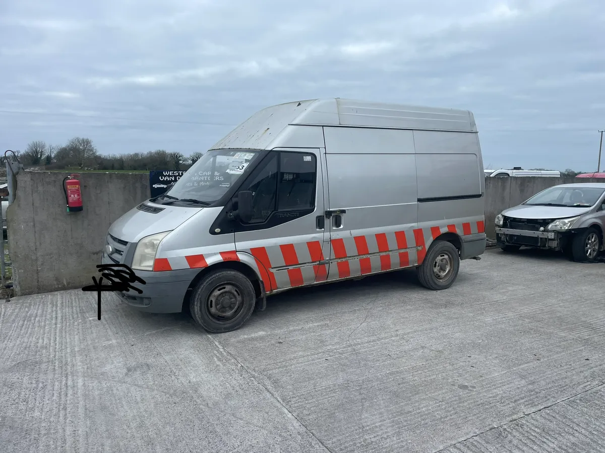 2009 Ford transit 2.4 diesel for dismantling