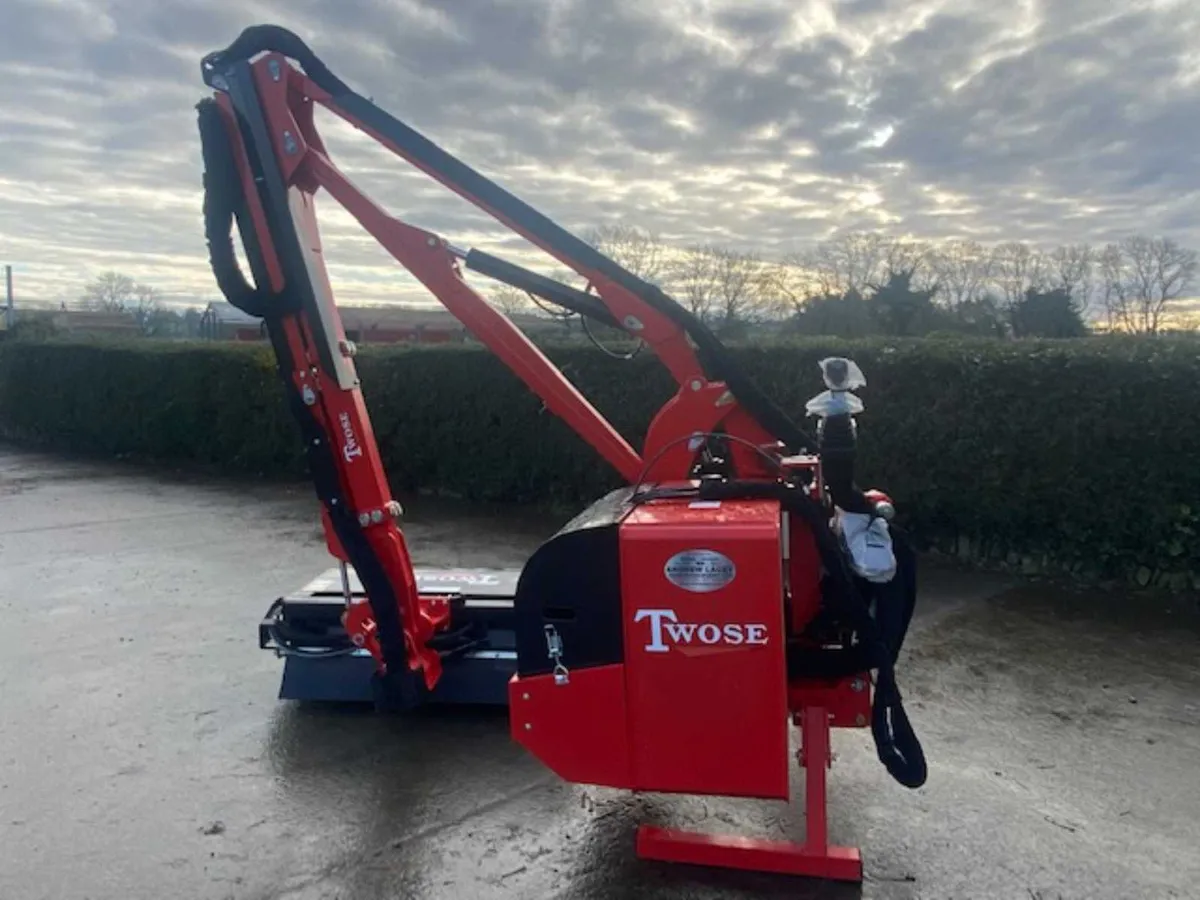 Twose  TW67T-5  Hedge Trimmer - Image 4