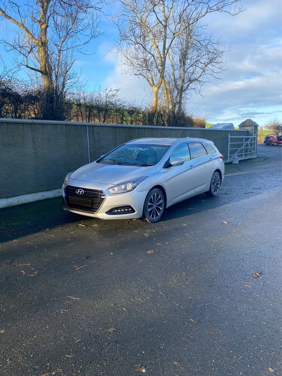 17 Hyundai i40 for breaking - Image 1