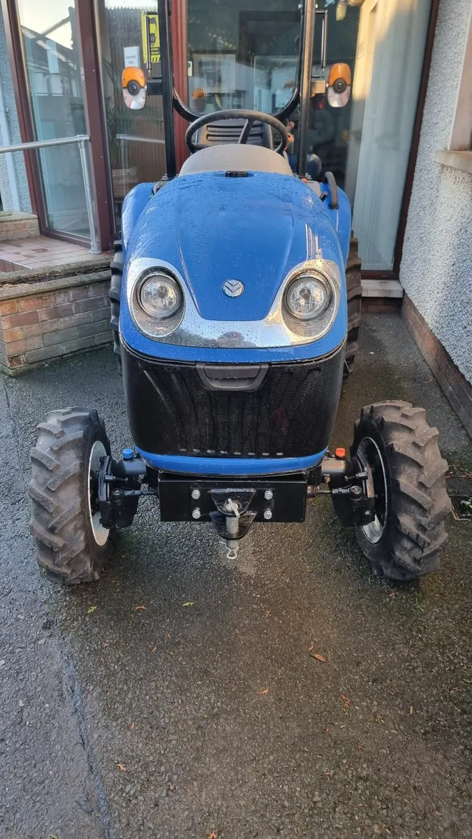 Tractor - Image 4