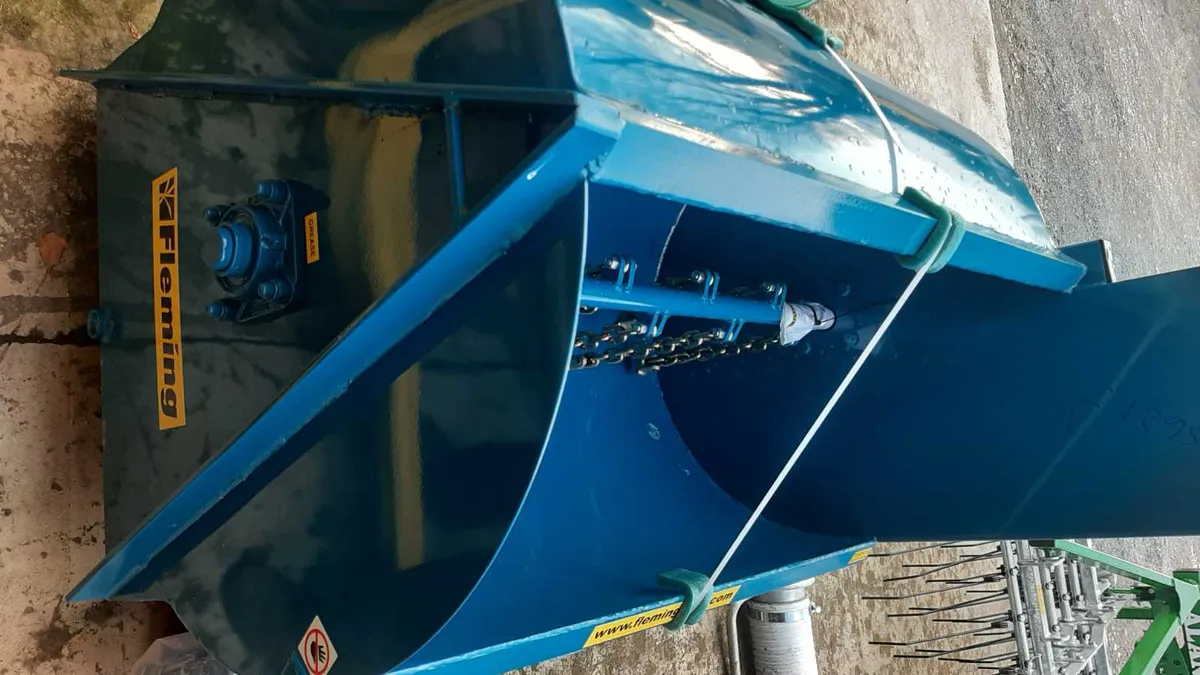 Fleming Mini Muck - Image 3