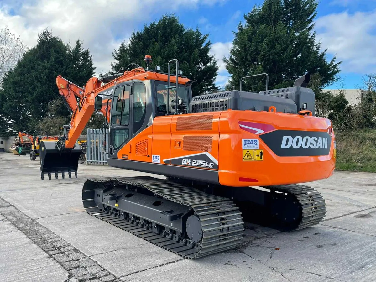 New Doosan Dx225LC-7 - Image 4
