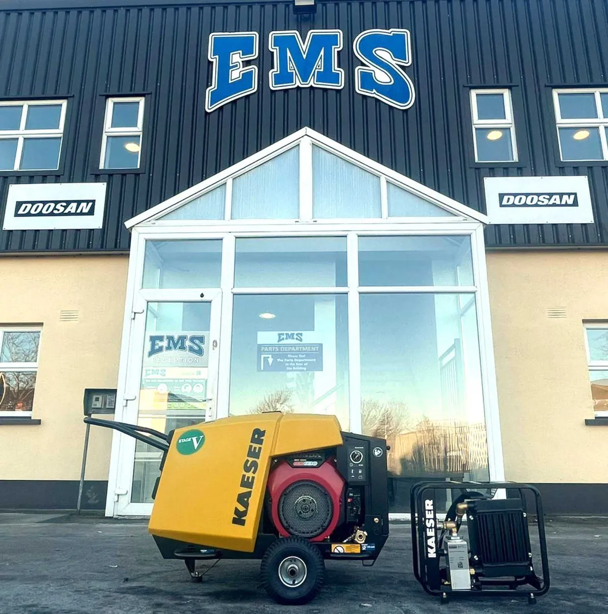 M17 Kaeser Compressor - Image 2