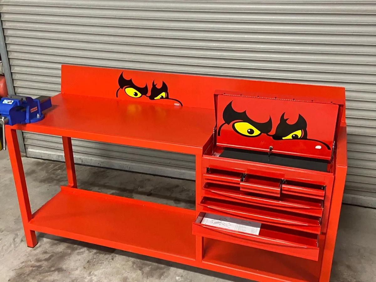 TENG TOOLS BENCH AND TOP BOX - Image 1