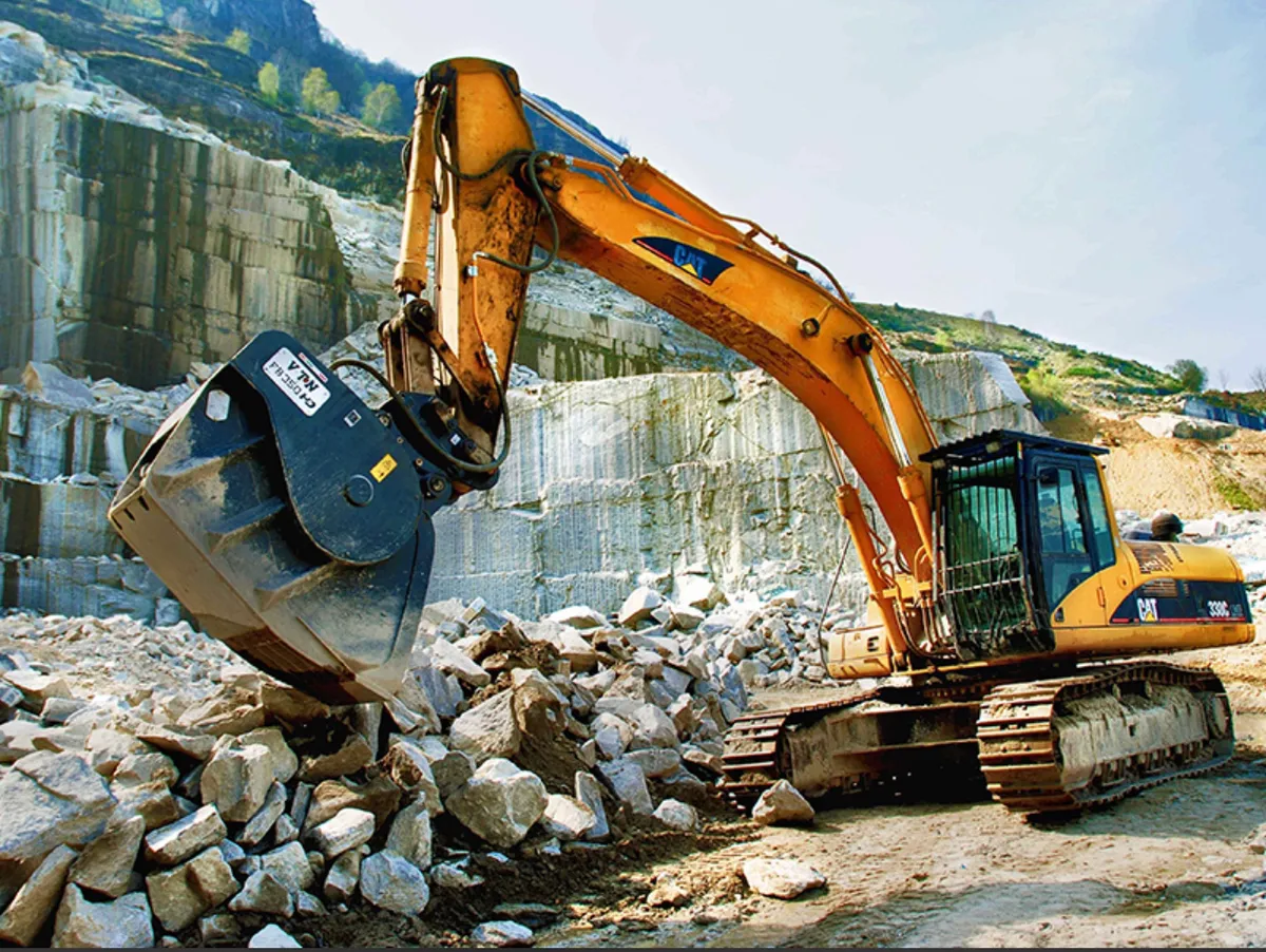 VTN Crusher Buckets For Sale. - Image 3
