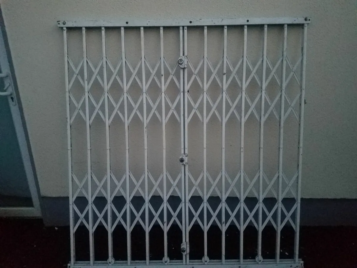 house home van security window grills 3 locks - Image 1