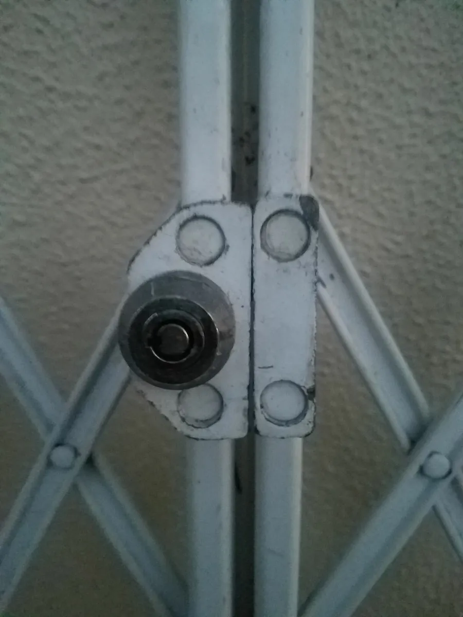 house home van security window grills 3 locks - Image 3