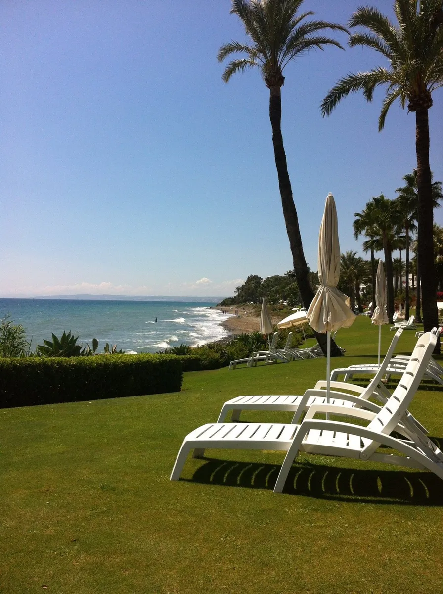 5 STAR BEACH RESORT, ESTEPONA, COSTA Del SOL SPAIN - Image 2