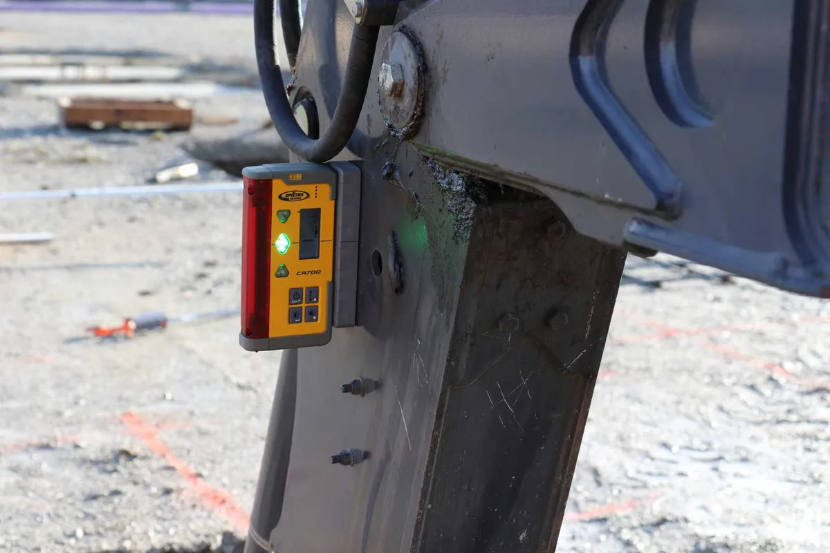 Trimble Magnetic Machine Receiver - Image 1