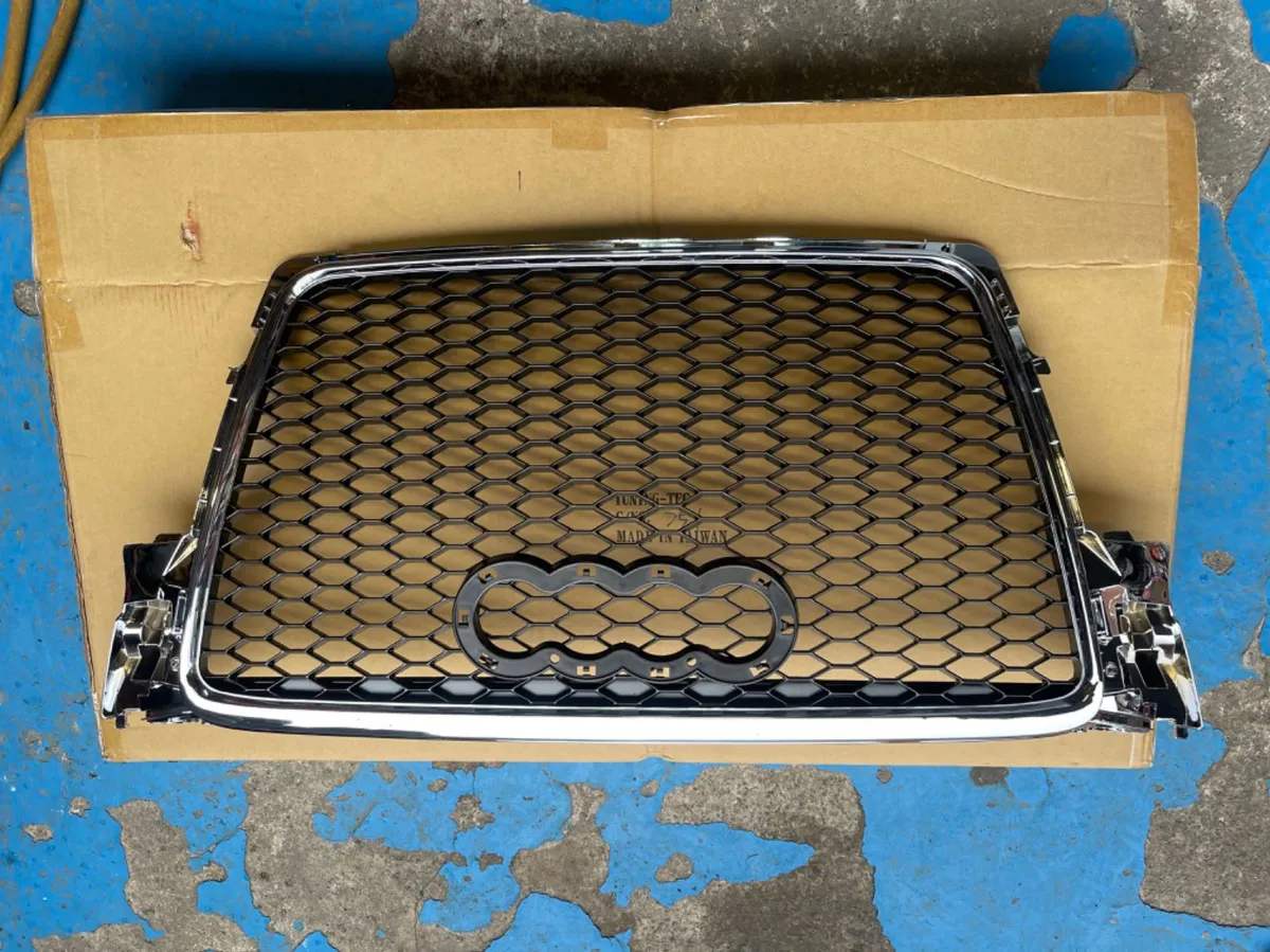 Audi A4 grill 08-11 chrome surround / black - Image 2