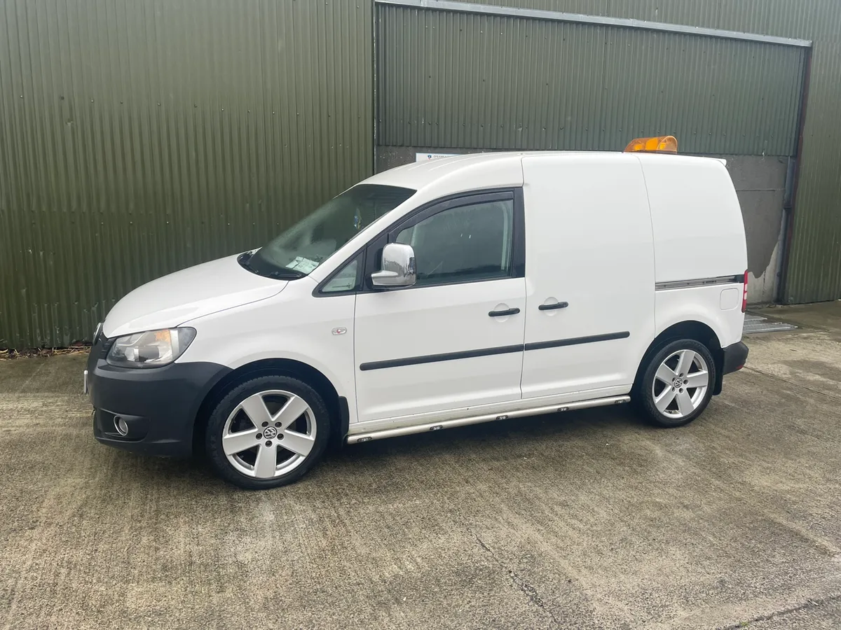 2011 vw caddy 1.6 tdi for dismantling
