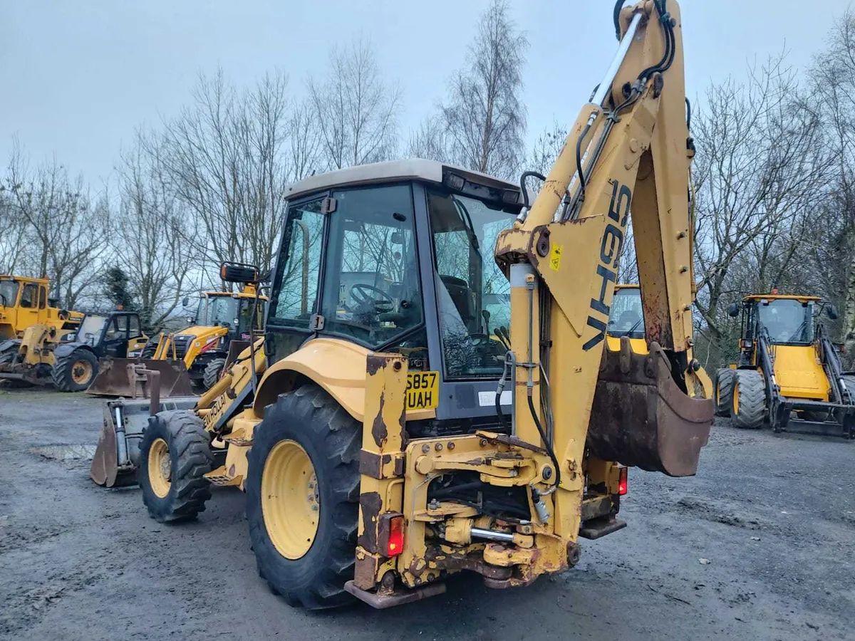 New Holland / Ford digger loader - Image 4
