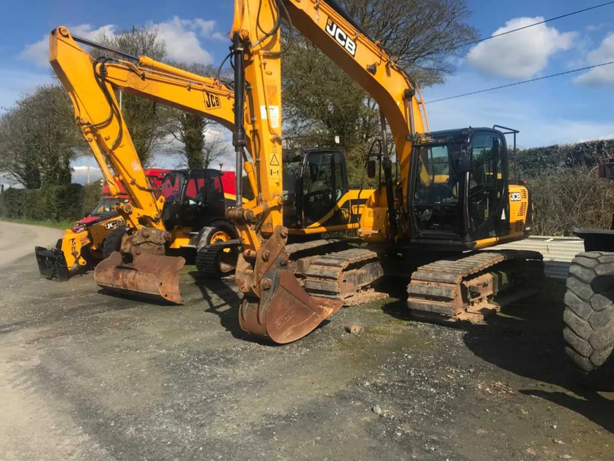 js130 2015 3200 hrs and Jcb 160 04 - Image 1