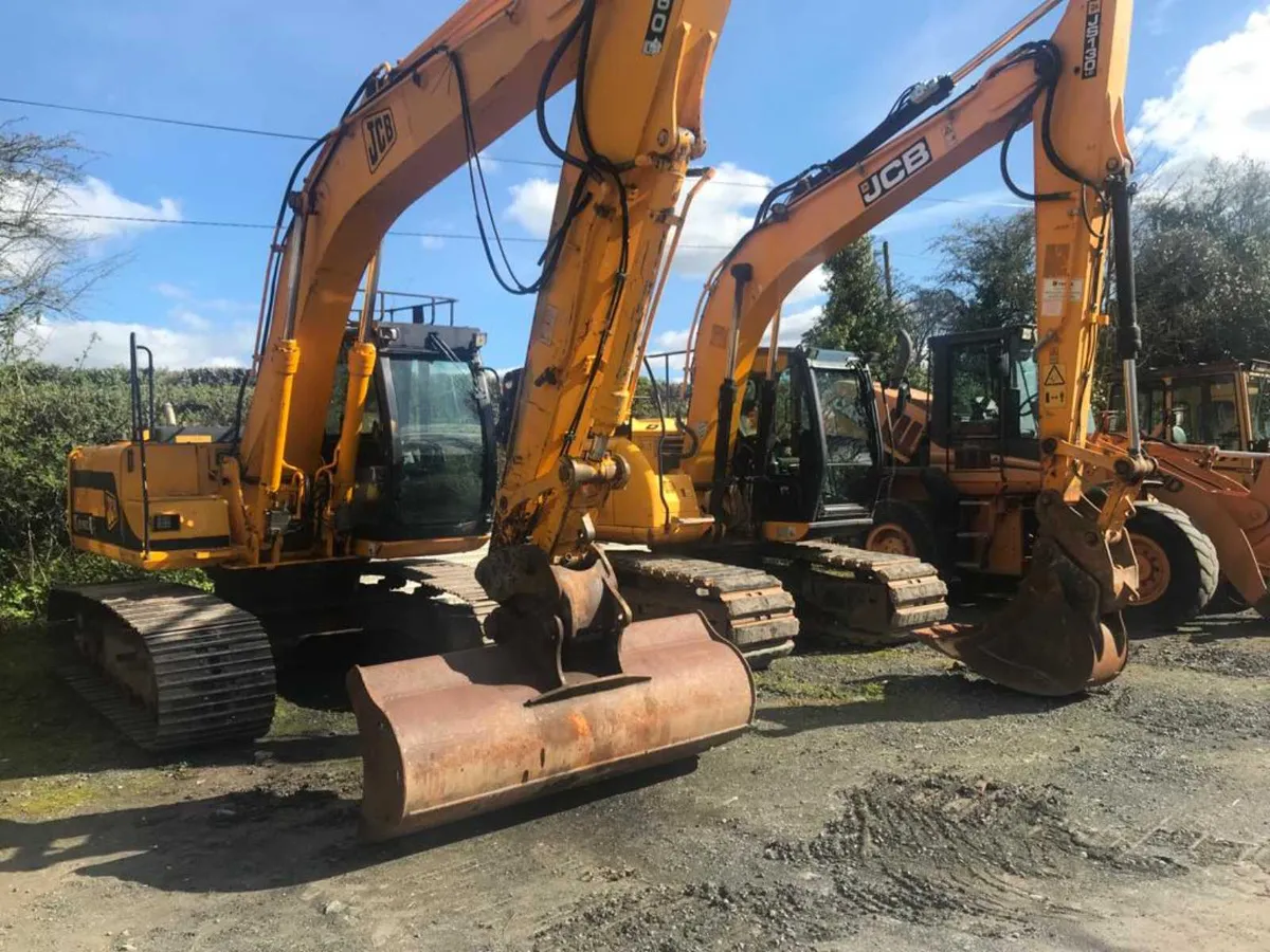 js130 2015 3200 hrs and Jcb 160 04 - Image 3