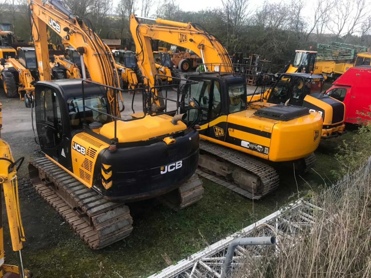 js130 2015 3200 hrs and Jcb 160 04 - Image 4