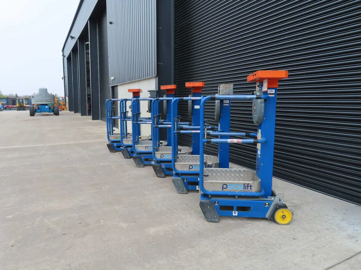 Power Tower PECO Lift Man Lift SN 2474 - Image 2