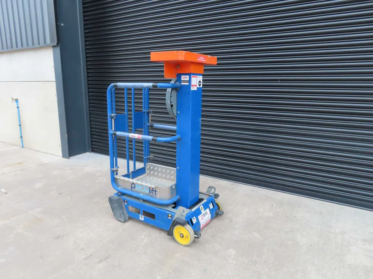 Power Tower PECO Lift Man Lift SN 2474 - Image 4