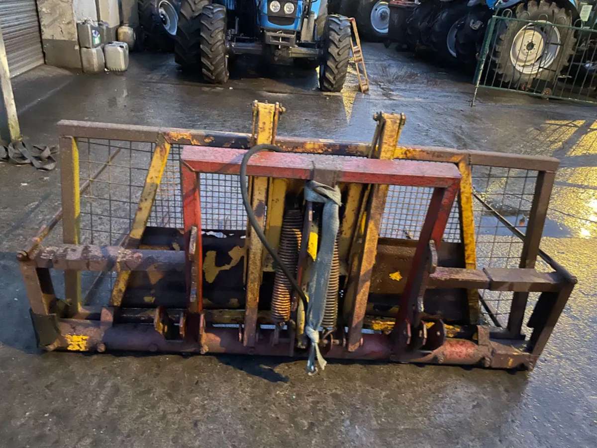 Twose 7FT HYD Buckrake - Image 4