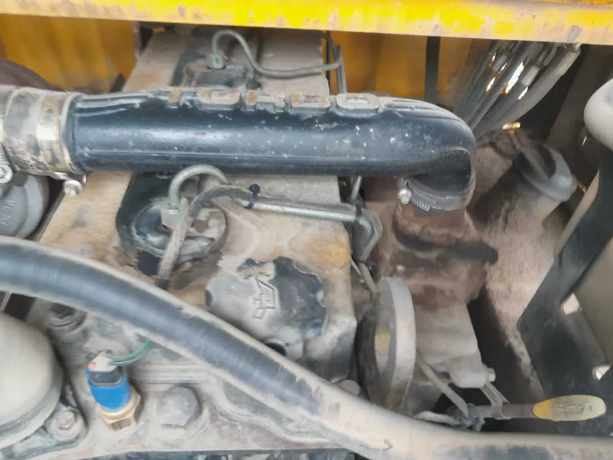 2015 & 2014 NC SW6 Dumpers (17291) - Image 4