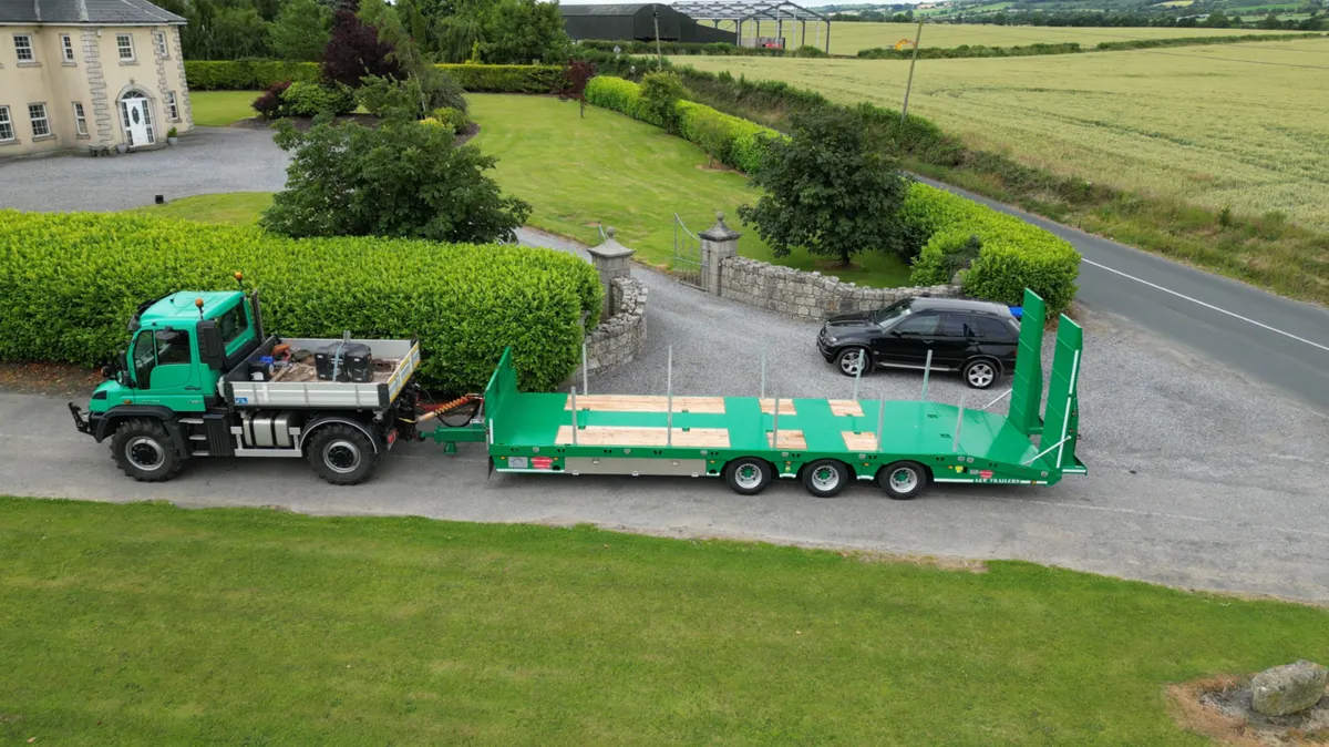 A&W Tri axle Low Loader 3 axle & 4 axle LowLoader - Image 3