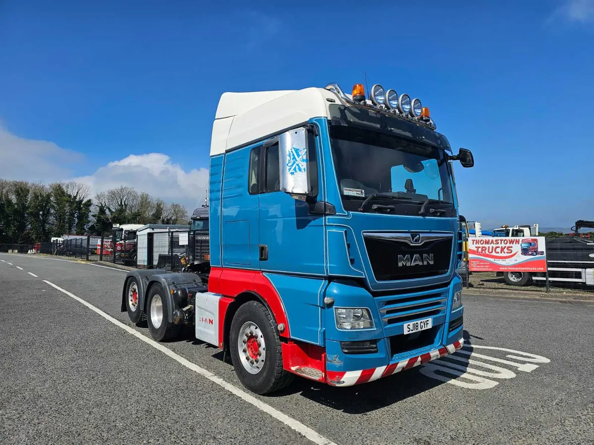 2018 (18) MAN TGX 26 500 6X2 TAG TRACTOR UNIT - Image 1