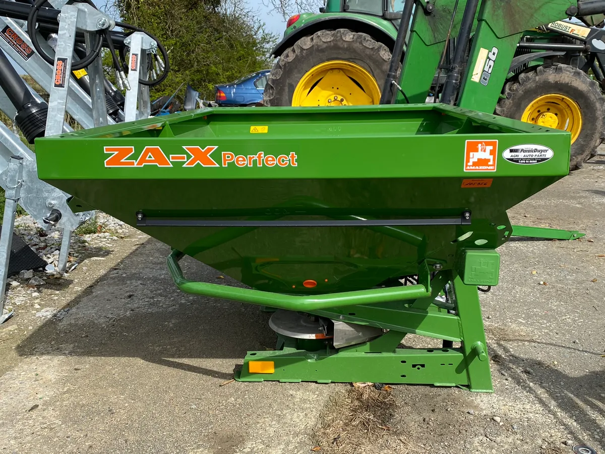 New Amazone Zax 903 Only €595 + vat every 6 Month - Image 2