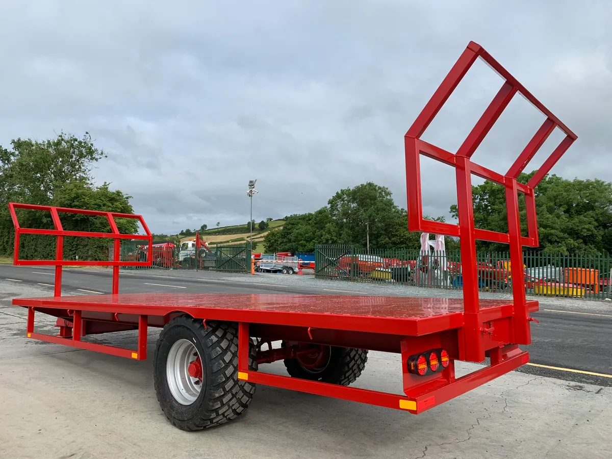 *** 24FT SINGLE AXLE BALE TRAILER *** - Image 4