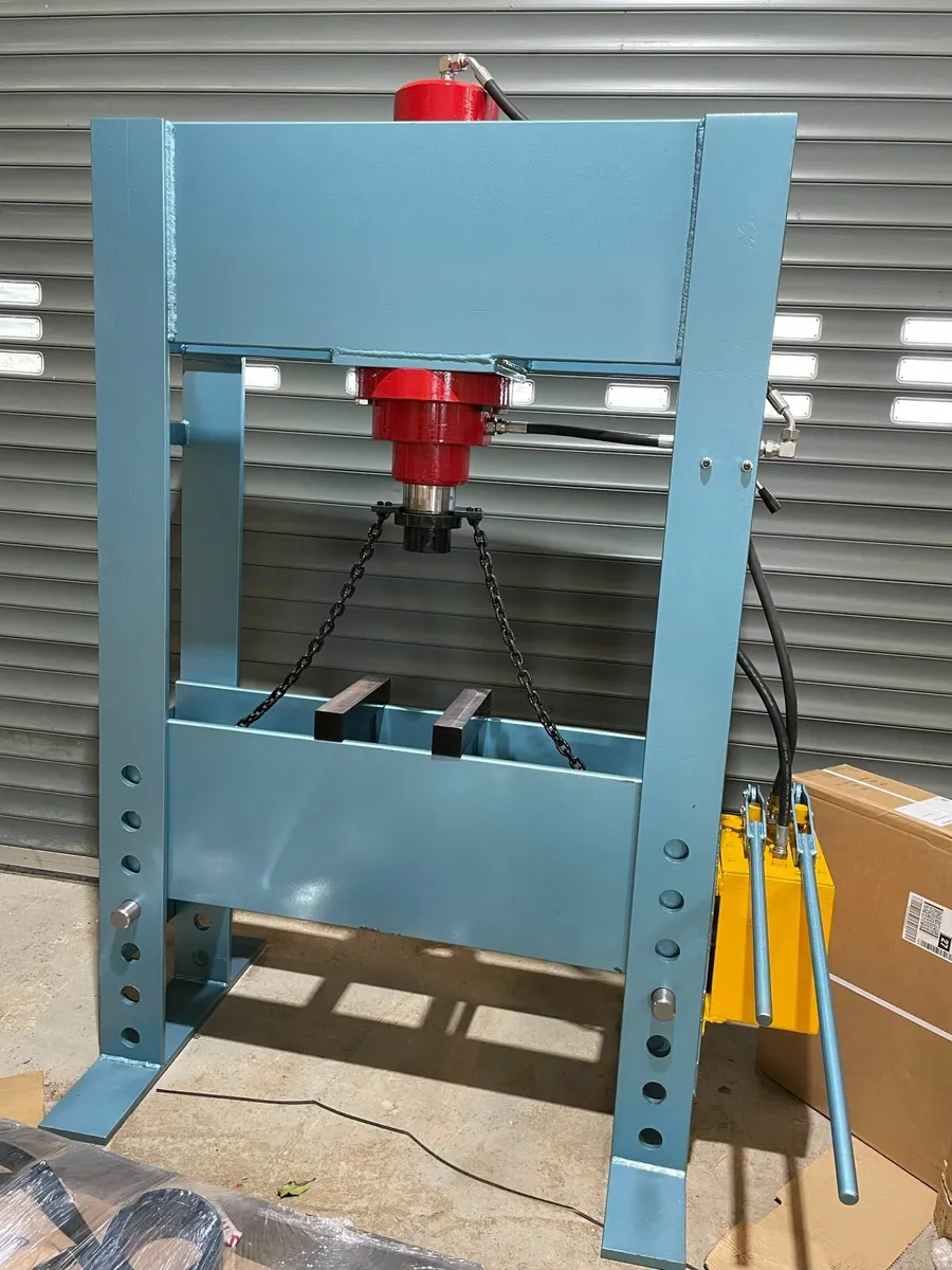 Hydraulic Bearing Press - Image 1