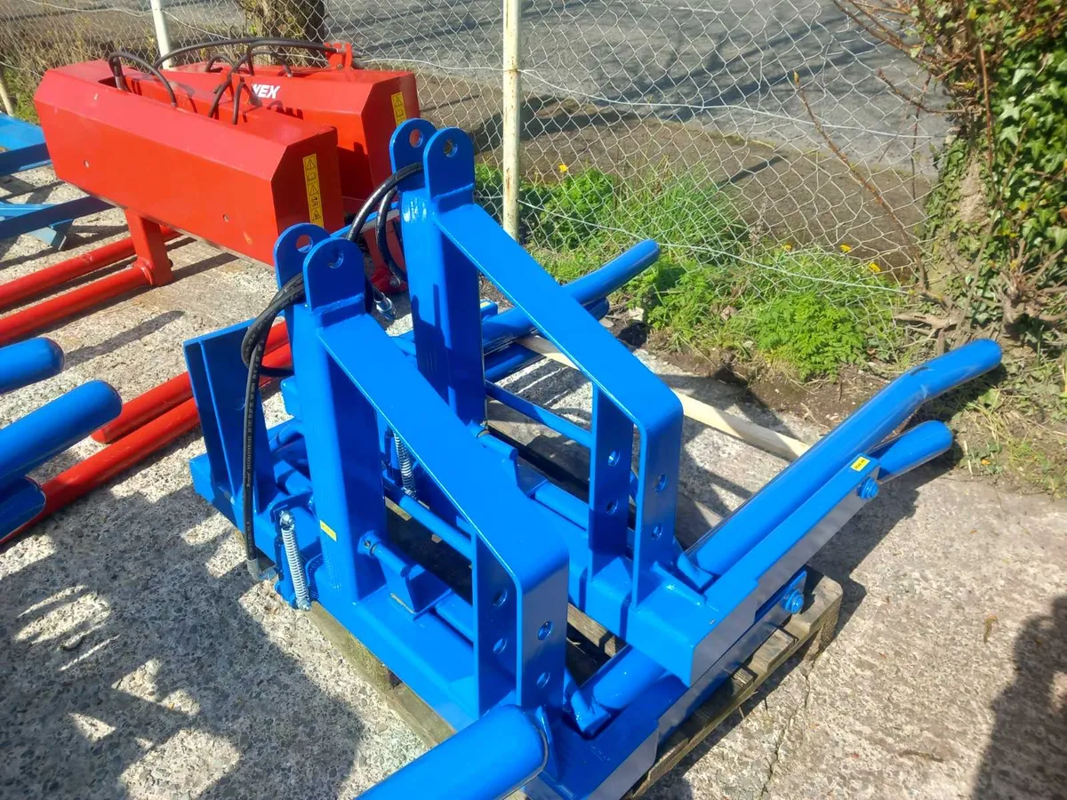 Dowd engineering bale handlers/power boxes - Image 3