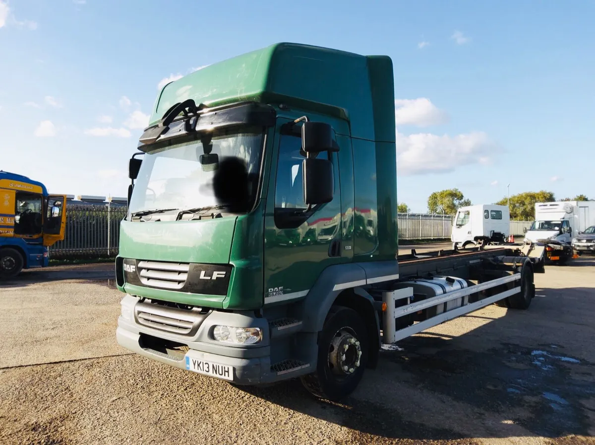 2013 DAF LF55/250 14T Double Sleeper Chassis Cab - Image 2