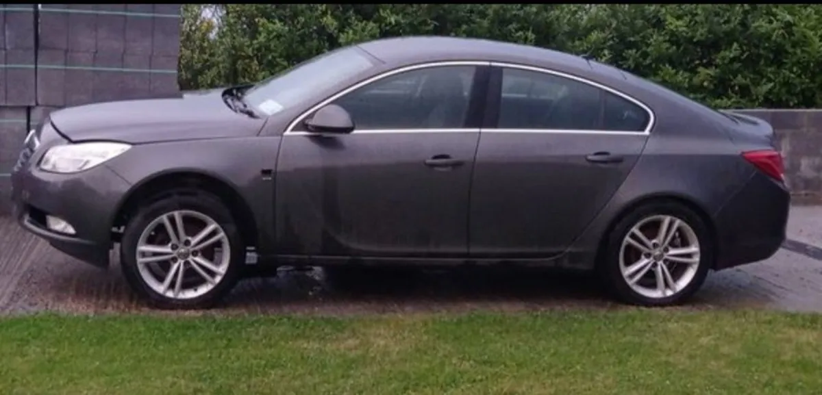 5 x Insignia parts available - Image 2