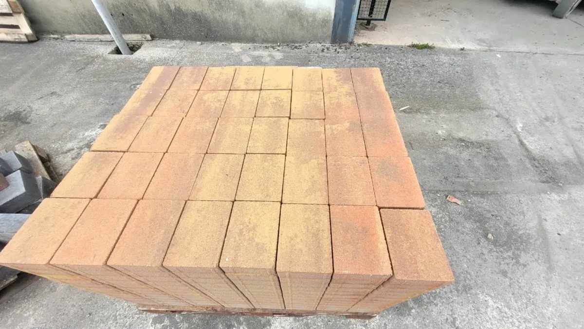 Paving Slabs - Image 2