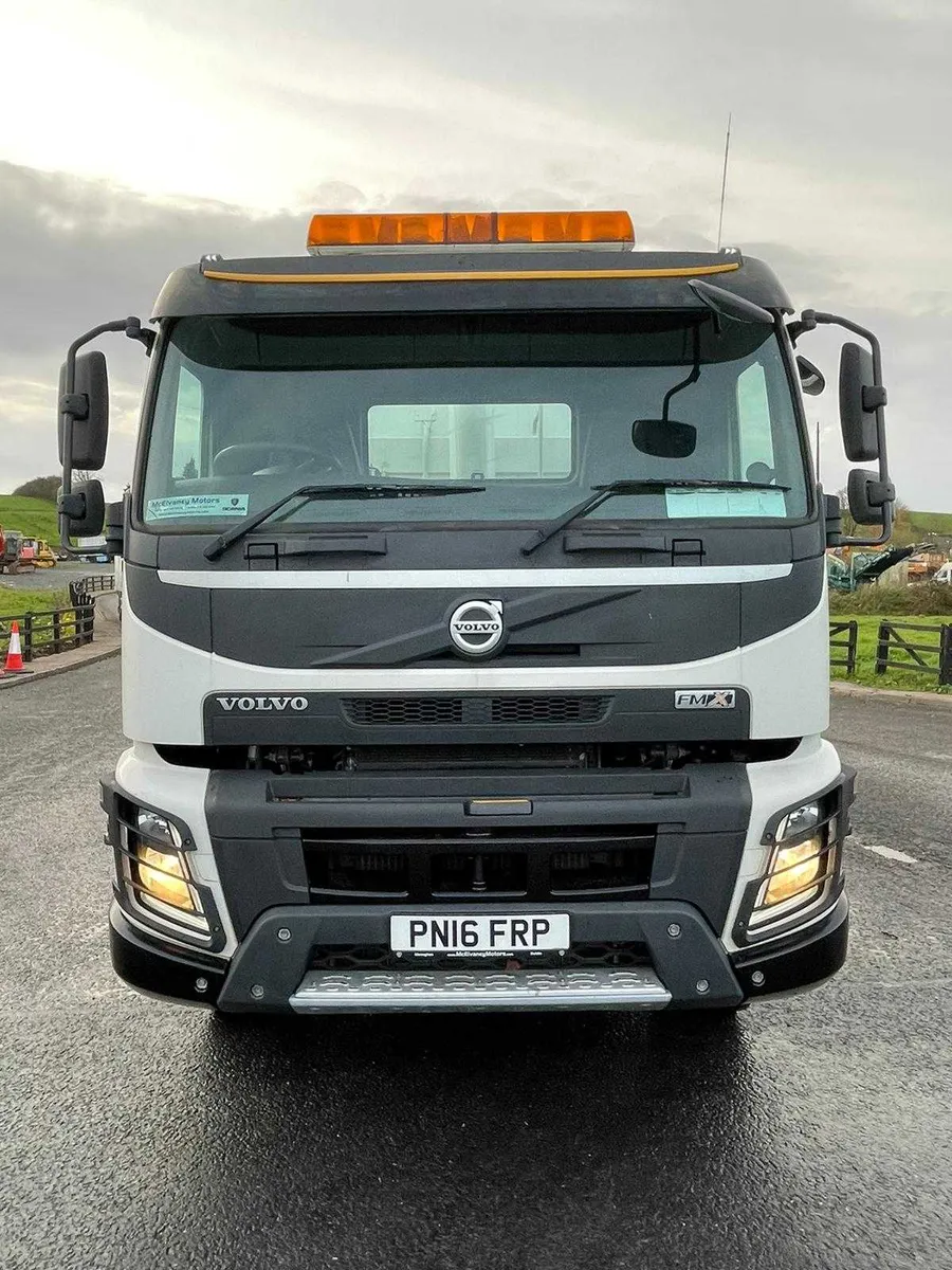 2016 Volvo FMX, 8x4, 410HP Tipper. Ref No:2357 - Image 3