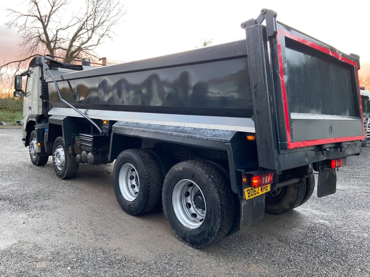 2013 Volvo FM 410 8x4 Tipper - Image 4