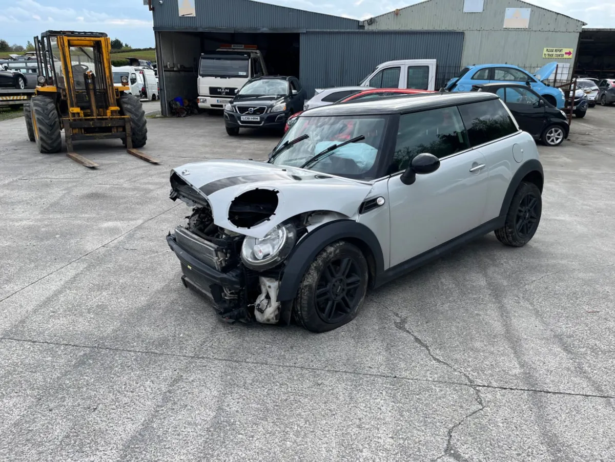 2015 Mini Cooper 1.6 D4D - Image 3