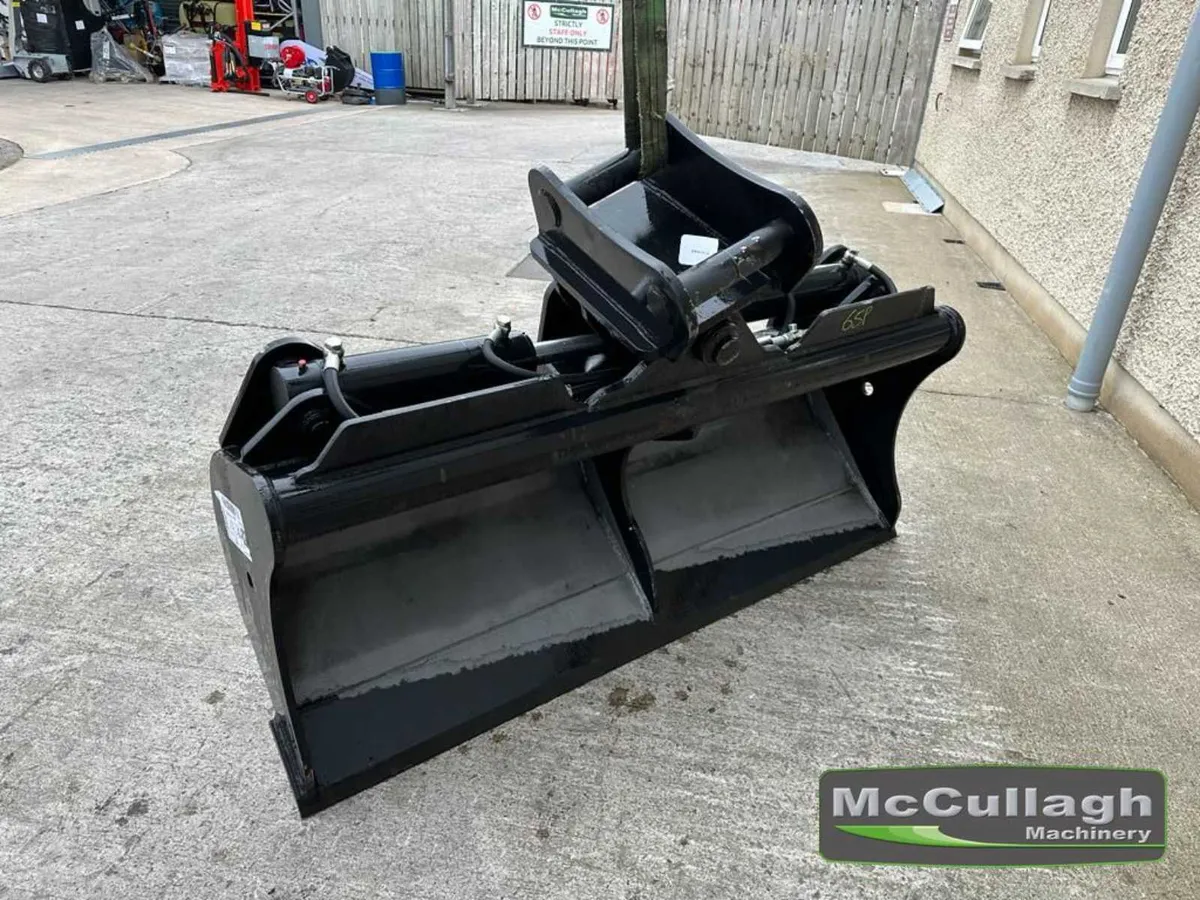 New 6ft Grading Tilt Bucket 10-14 Tonne Digger - Image 2