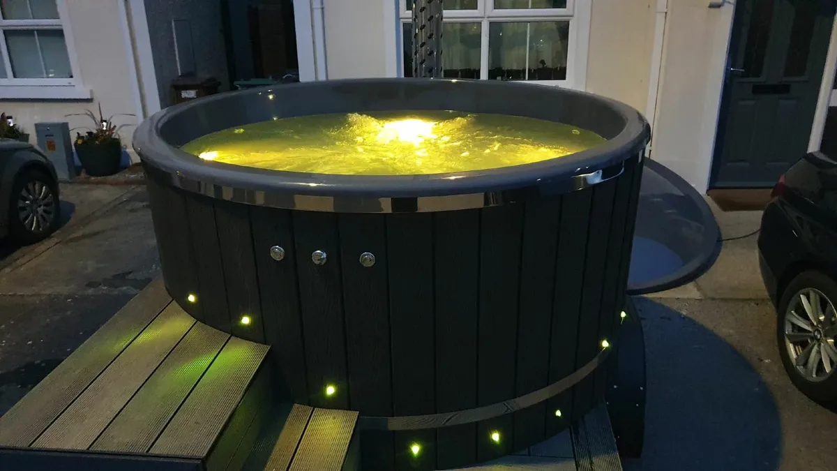 Hot Tub for hire - Image 4