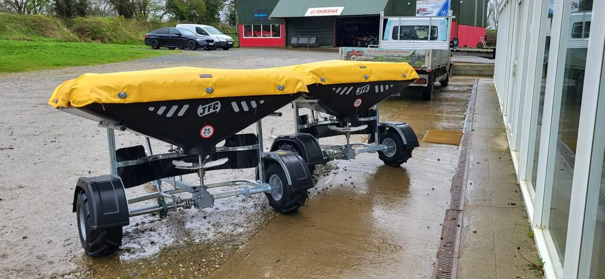 JFC 500kg Fertiliser Spreader - Image 4
