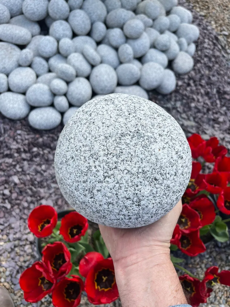 Black polished pebbles Memorial stone Grave chips - Image 4