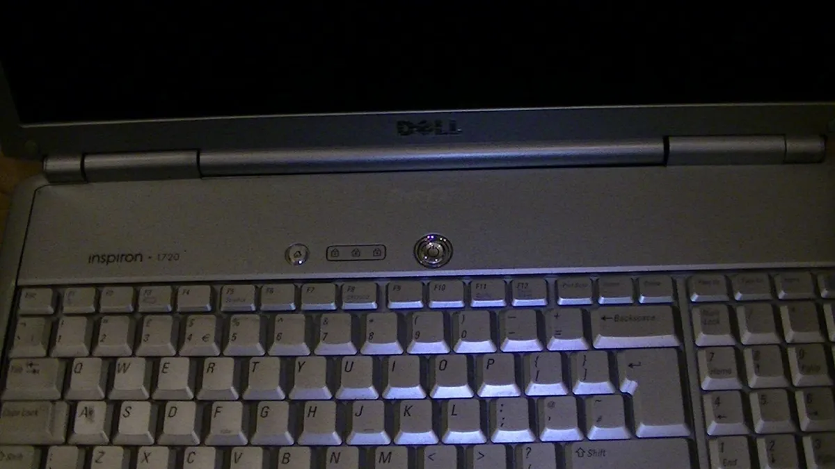 Dell Inspiron 1720 Laptop (Hurry Most Go) - Image 3