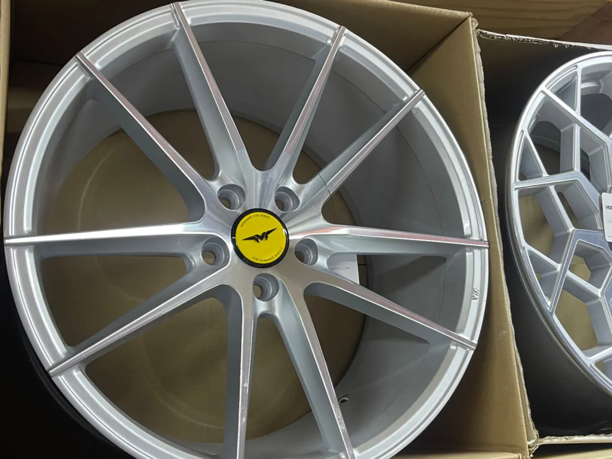 19” veemann vfs25 5x112 9.5 all round rims & tyrs