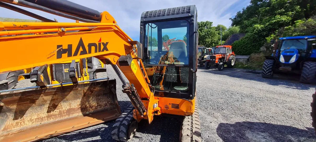 Hanix 3.6 tonne - Image 4